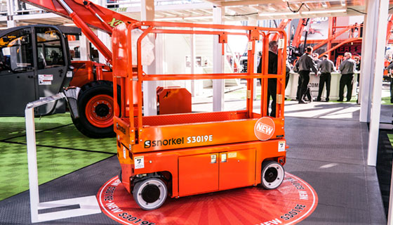 SNORKEL EXPANDS PRODUCT LINE WITH NEW MATERIAL LIFTS, TELESCOPIC MAST LIFTS AND TELEHANDLERS AT CONEXPO 2017
